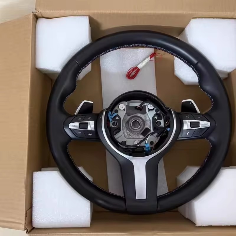 Car Accessories For Steering Wheel - Volante in pelle per BMW F10