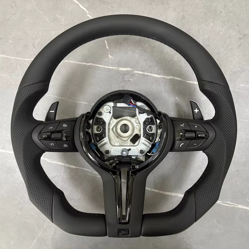 Car Accessories For Steering Wheel - Volante in Pelle per Auto BMW