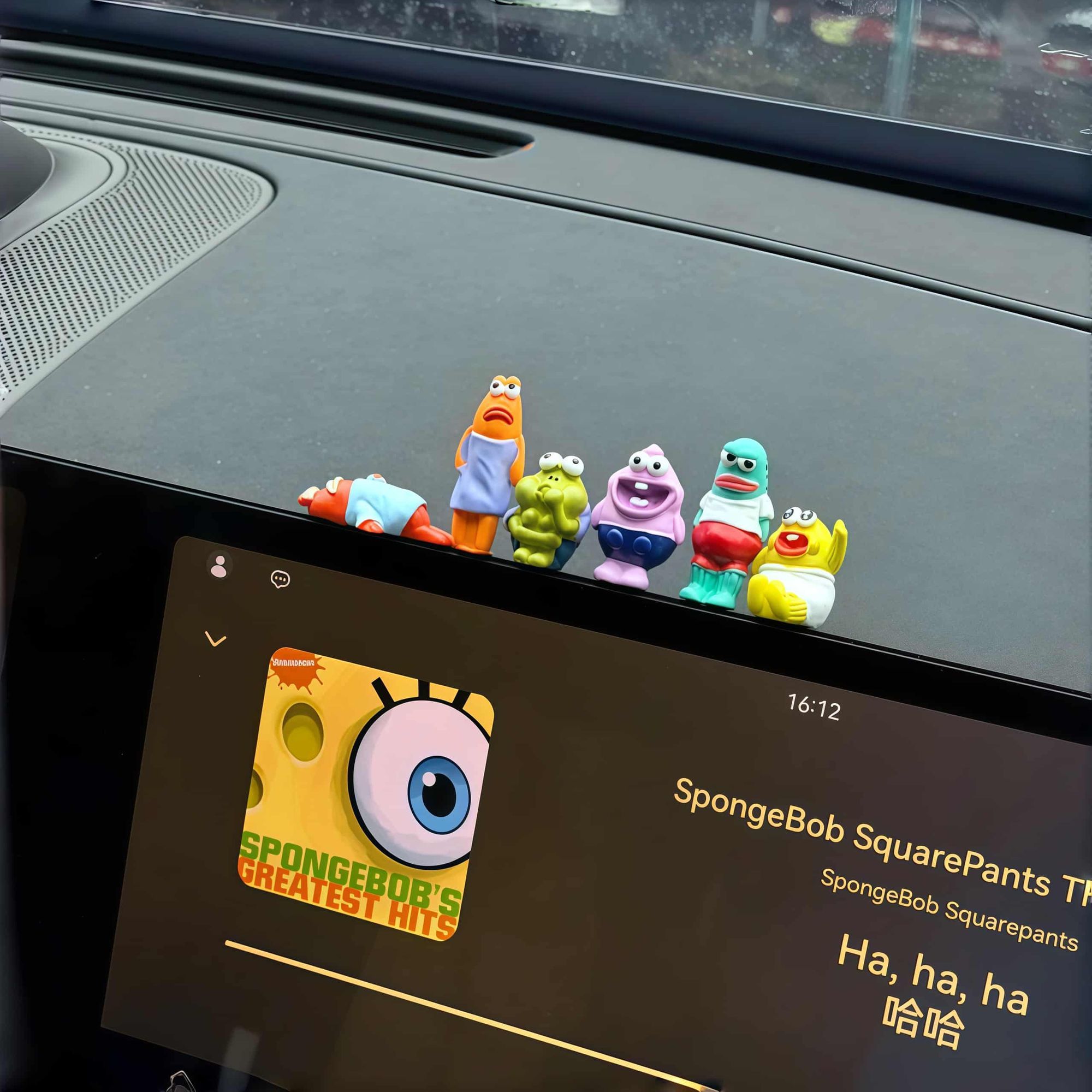 Car Accessories Girly - Statuetta di SpongeBob, Ornamento Carino del