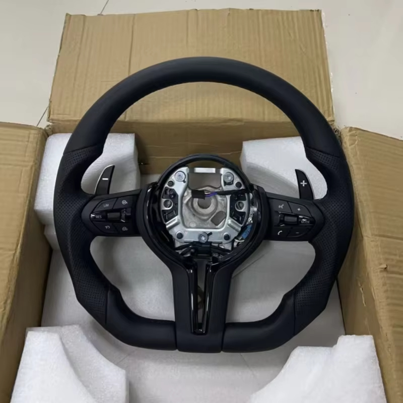 Volante in Pelle per Auto BMW  - Car Accessories For Steering Wheel recensione e prezzo
