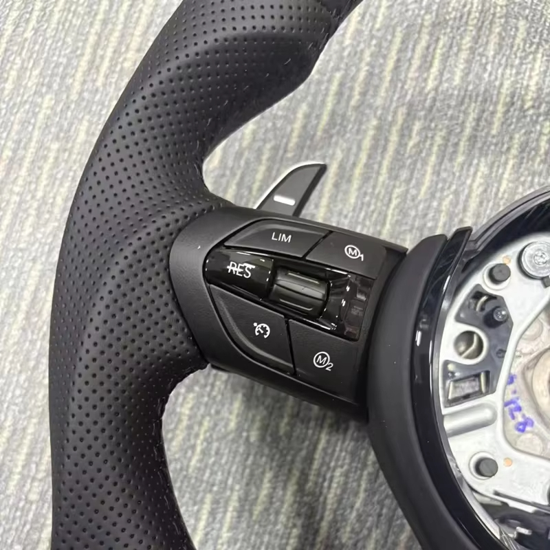 Volante in Pelle per Auto BMW  - Car Accessories For Steering Wheel recensione e prezzo